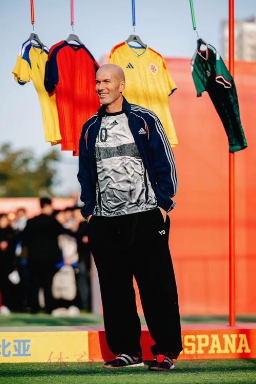 准备接班-阿斯-老佛爷考虑邀齐达内重返皇马任职